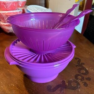 Tupperware Salad Bowl with Strainer Set
